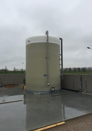 Wastewater storage tank