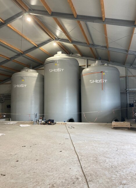 Insulated hot water tanks