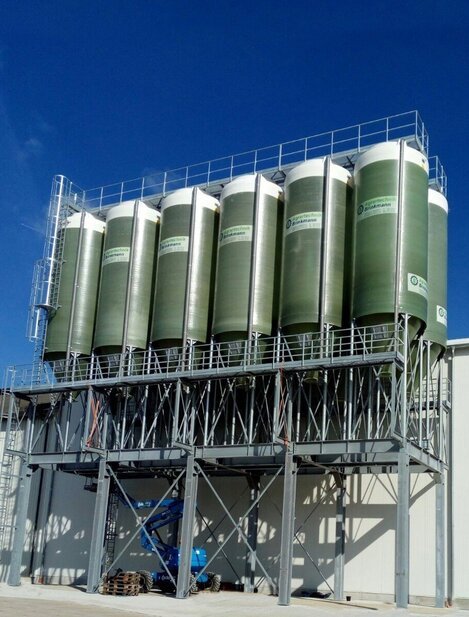 Animal feed tanks & silos