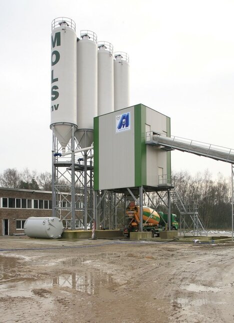 Lagertanks für den Bau