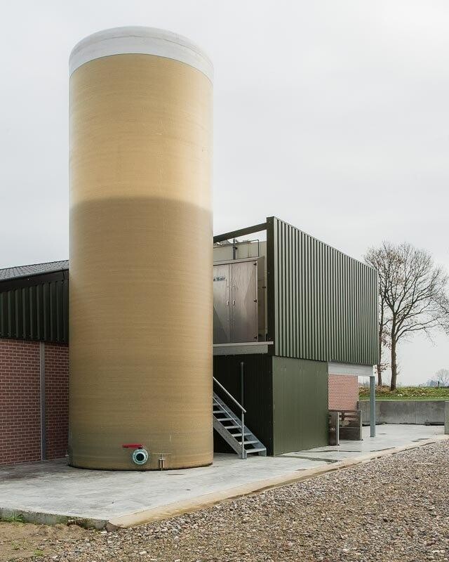 M.I.P._nv-tanks_en-silos-GVK-polyester-vlakbodemtank_voor_spuiwater M.I.P._nv-tanks_en-silos-GVK-polyester-vlakbodemtank_voor_spuiwater